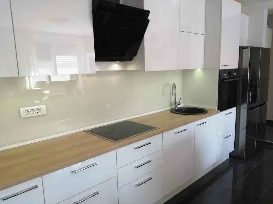 Apartmani Jukic 3 Kastela Apartment