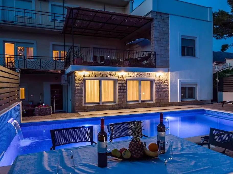 Apartment Apartmani Jukic 3 Kastela Croatia