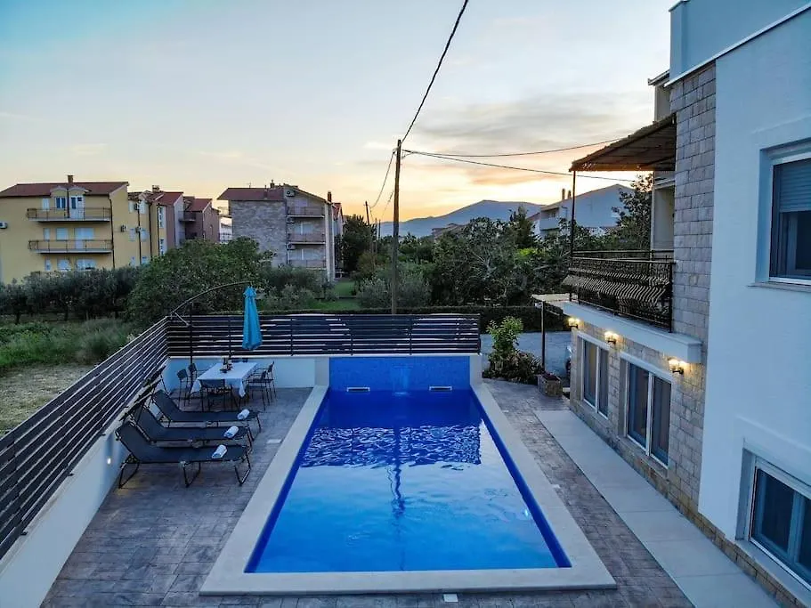 Apartmani Jukic 3 Kastela Croatia