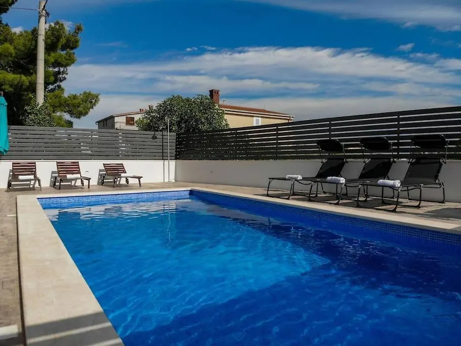 Apartmani Jukic 3 Kastela Croatia