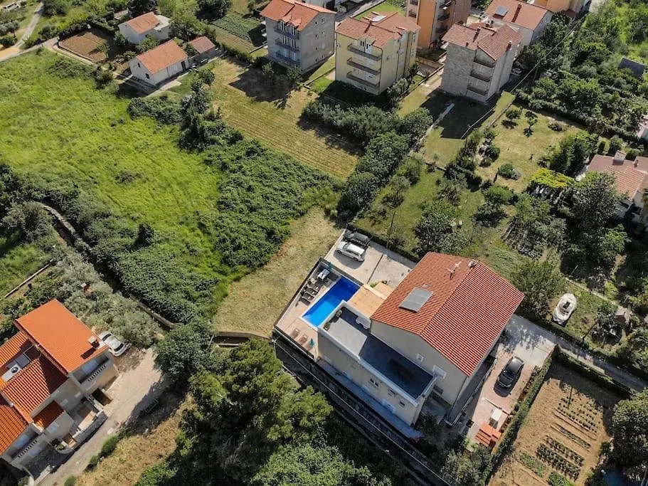 Apartment Apartmani Jukic 3 Kastela