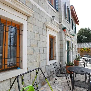 Alojamento de Acomodação e Pequeno-almoço Sol, Kaštela